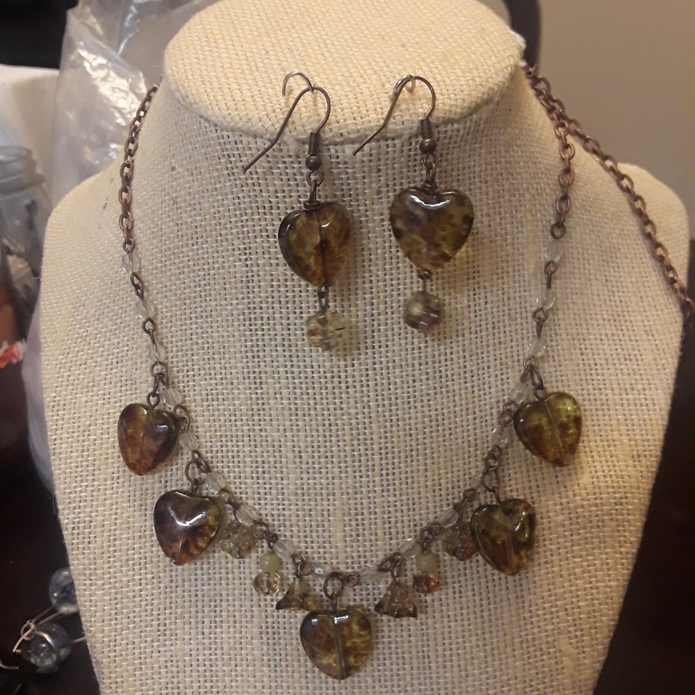 Jewelry - Picture 5 of 7